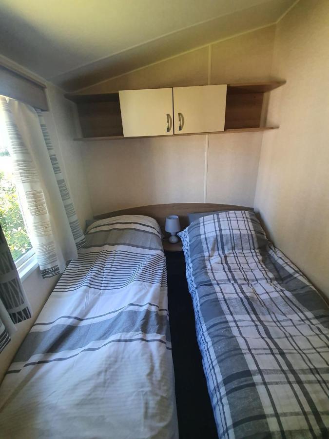 Blackmoor Farm - Caravan 3 Ludchurch Exterior foto